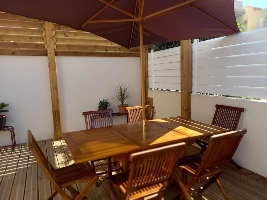 Appartement 100 M2 Terrasse Piscine Gruissan Extérieur photo