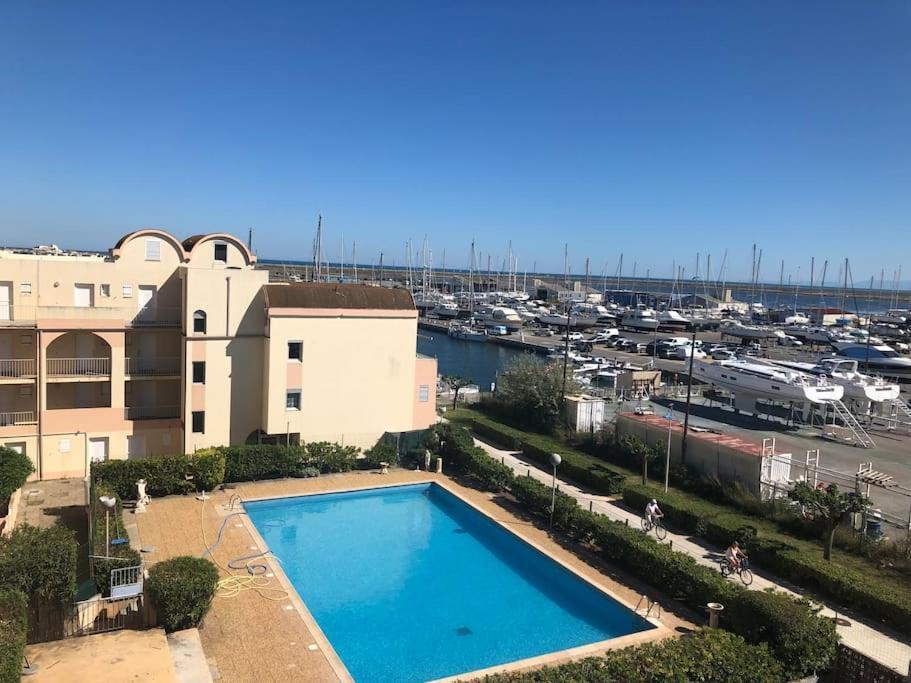 Appartement 100 M2 Terrasse Piscine Gruissan Extérieur photo